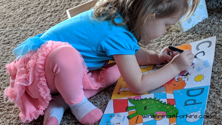 11 Fun Ideas to Keep Toddlers Busy When You’re Stuck Inside