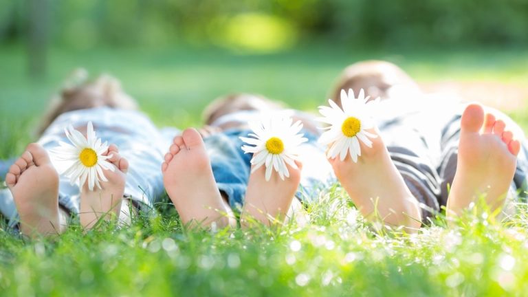 19 Spring Activities for Families (6 of them are FREE)